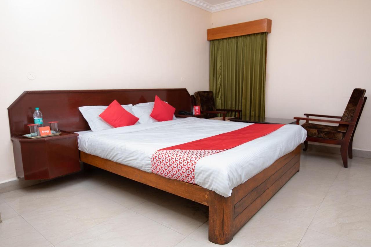 Oyo 13807 Hotel Gurupriya Kodaikanal Exteriör bild