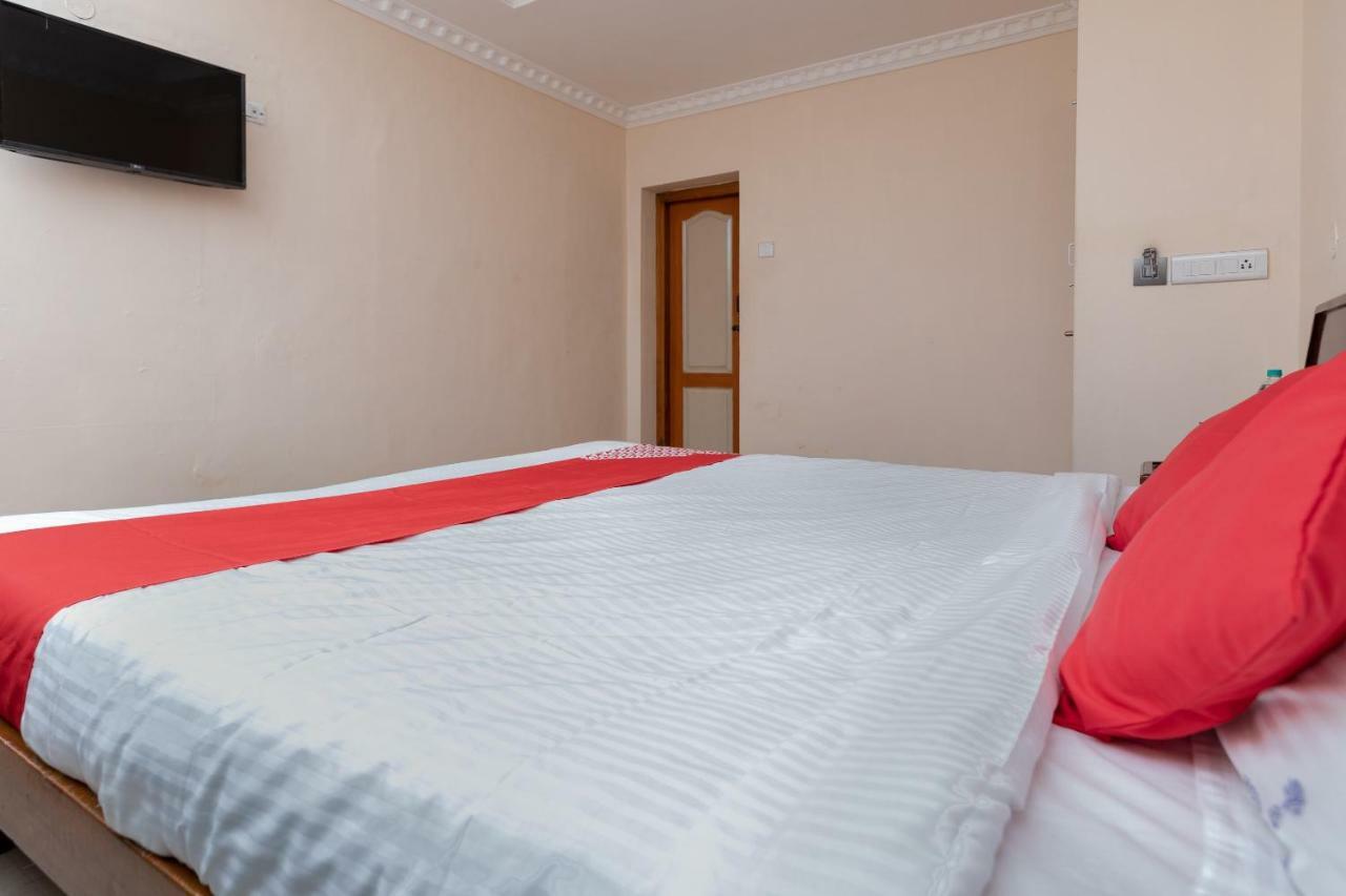 Oyo 13807 Hotel Gurupriya Kodaikanal Exteriör bild